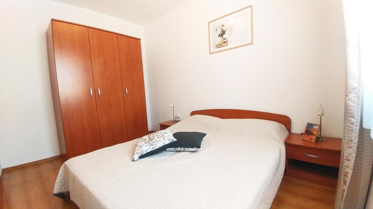 Apartment Matika, Terrace Apartment 10 Minutes Walk From Center Rovinj Eksteriør bilde